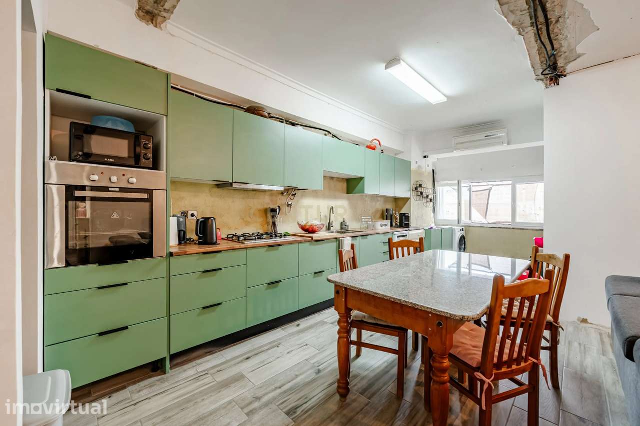 Apartamento T2 transformado em T3 – 93,40 m² | Localização de excelênc - Grande imagem: 4/23