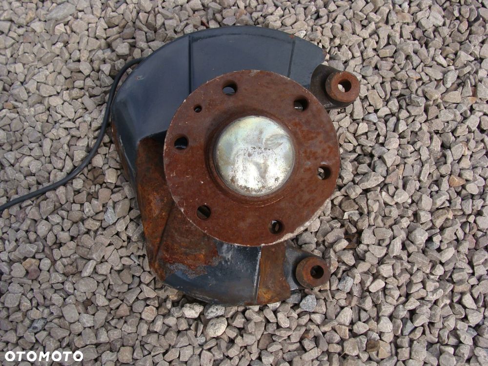 zwrotnice przód lewa iveco daily 99-06r abs !!!