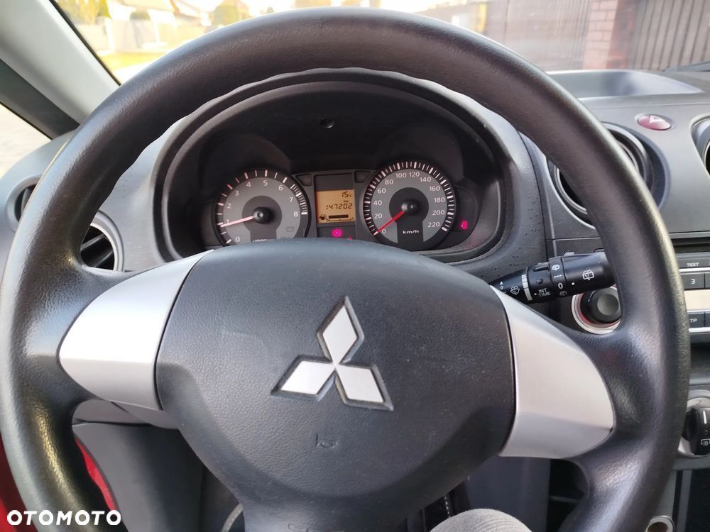 Mitsubishi Colt 1.1 - 6