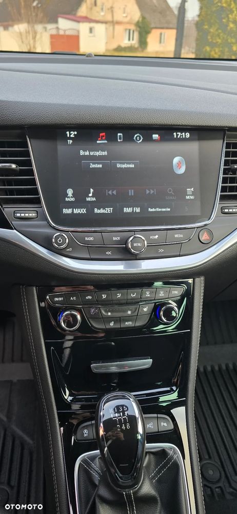 Opel Astra 1.6 Turbo Start/Stop Dynamic - 29