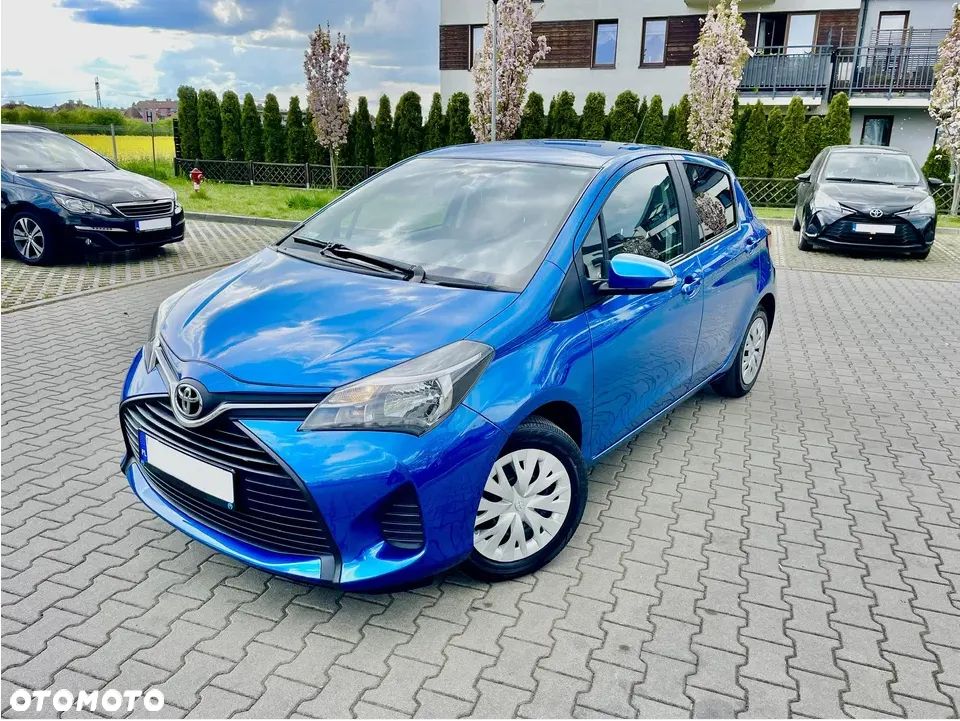 Toyota Yaris 1.33 Premium EU6 - 1