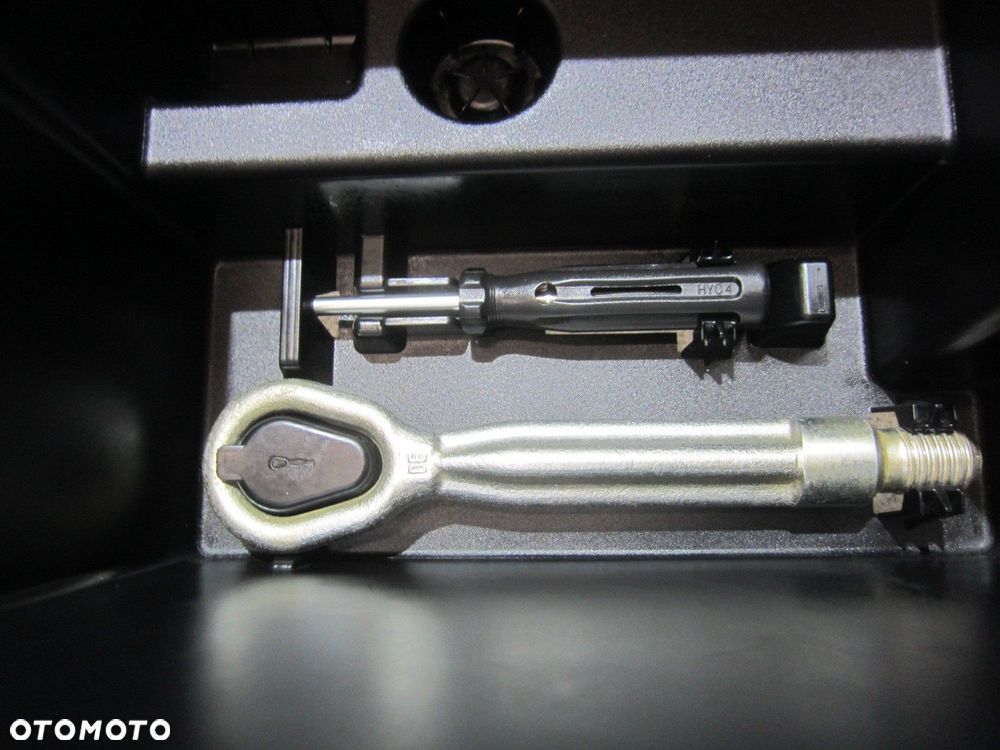 BMW X3 F25 X4 F26 HAK UCHO HOLOWNICZE SKRZYNKA ZESTAW 7372961 72157953893 - 7