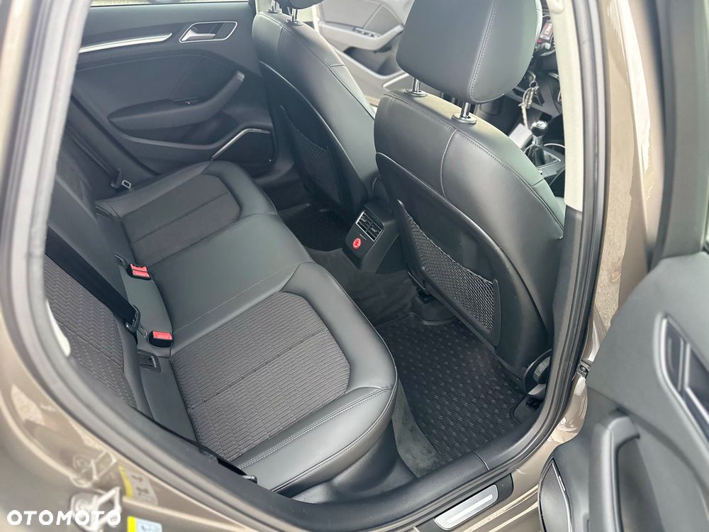 Audi A3 Sportback 2.0 TDI S line Sportpaket - 24
