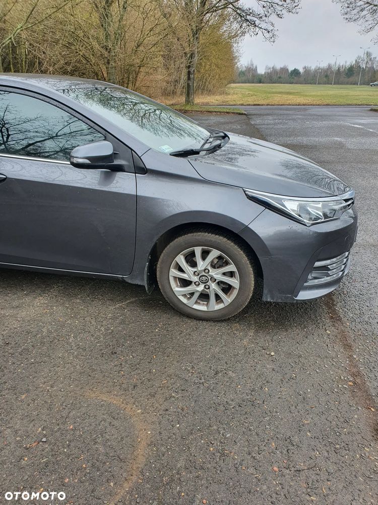 Toyota Corolla 1.6 Comfort - 4