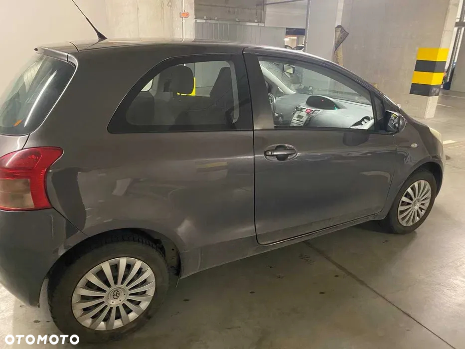 Toyota Yaris 1.0 Luna - 8