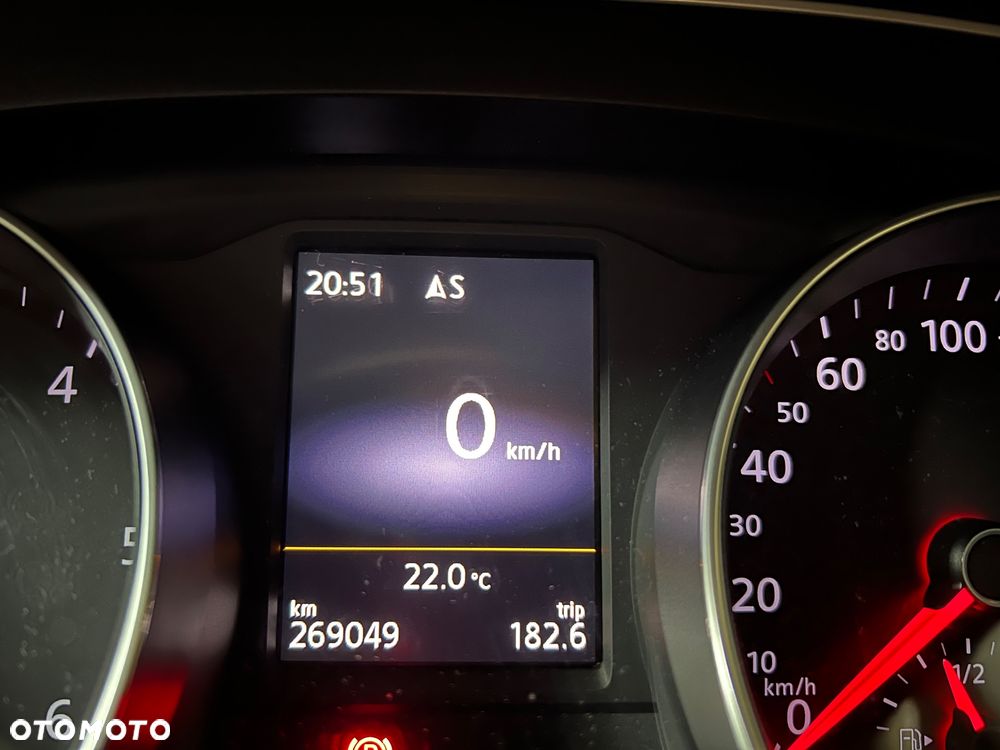 Volkswagen Passat 2.0 TDI (BlueMotion Technology) Comfortline - 28