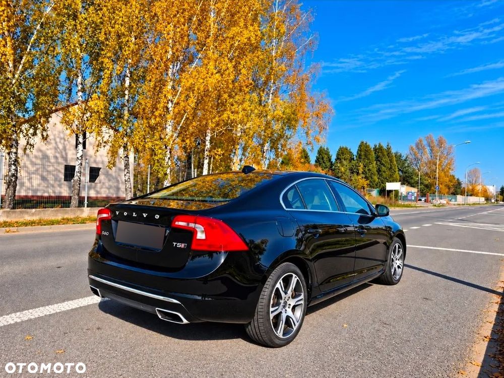 Volvo S60 T5 Drive-E R-Design Summum - 5