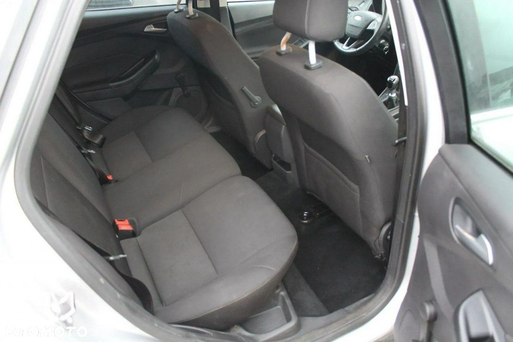 Ford Focus - 10