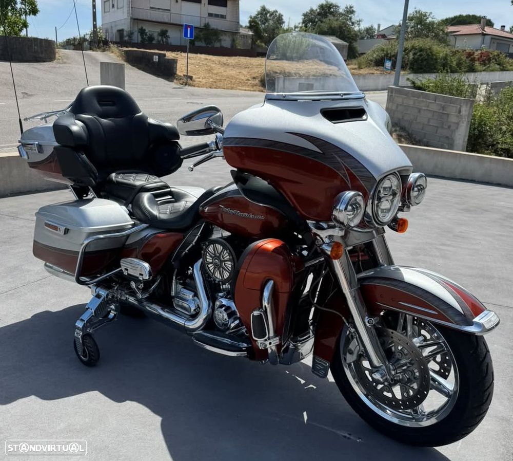 Harley-Davidson Ultra FLHTKSE Ultra Limited CVO - 16