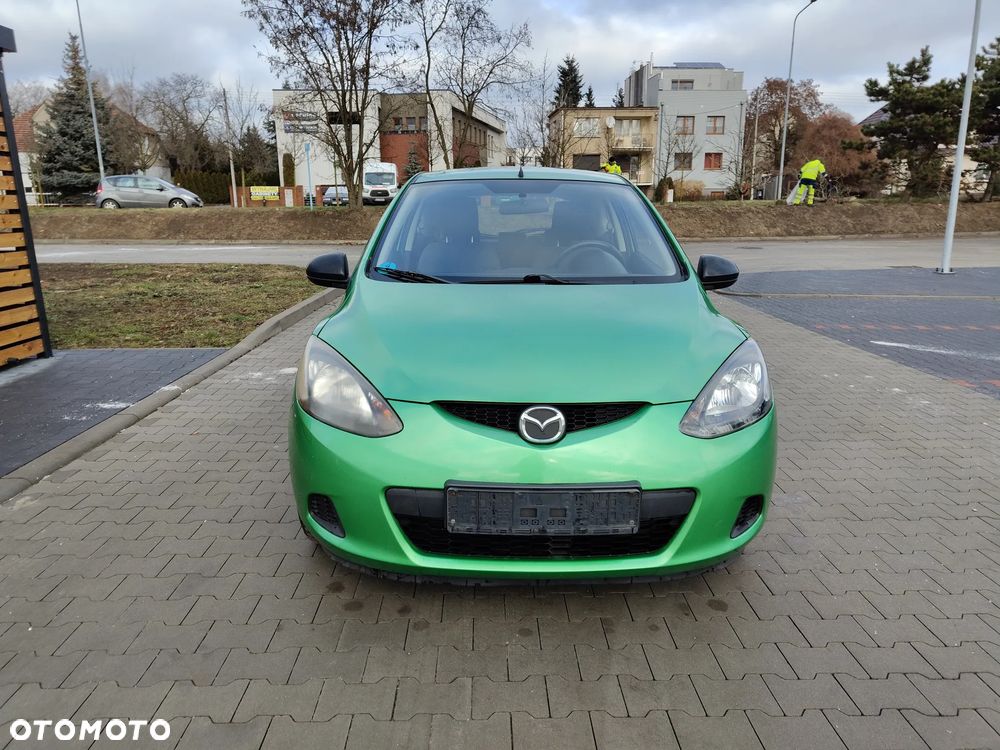 Mazda 2 - 6