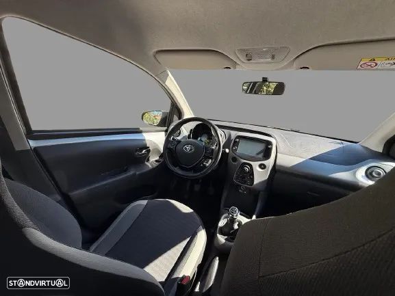 Toyota Aygo 1.0 X-Play+X-Touch - 17