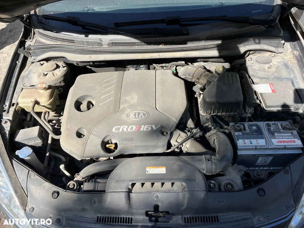 Dezmembrez KIA Ceed gri inchis 1,6 CRDI 16V 2008 66KW D4FB 161.000 km - 11