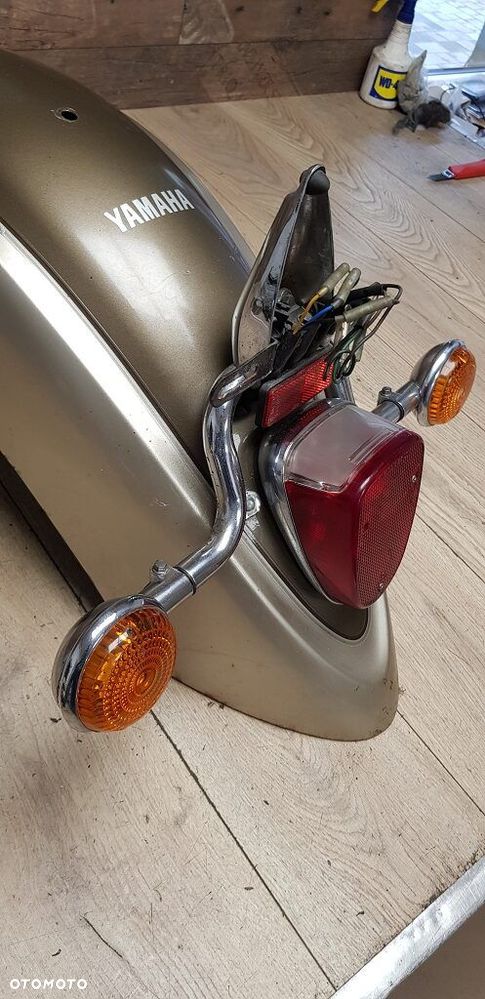 Błotnik lampa listwa kierunkowskazy XVS1100 Drag Star Classic - 9