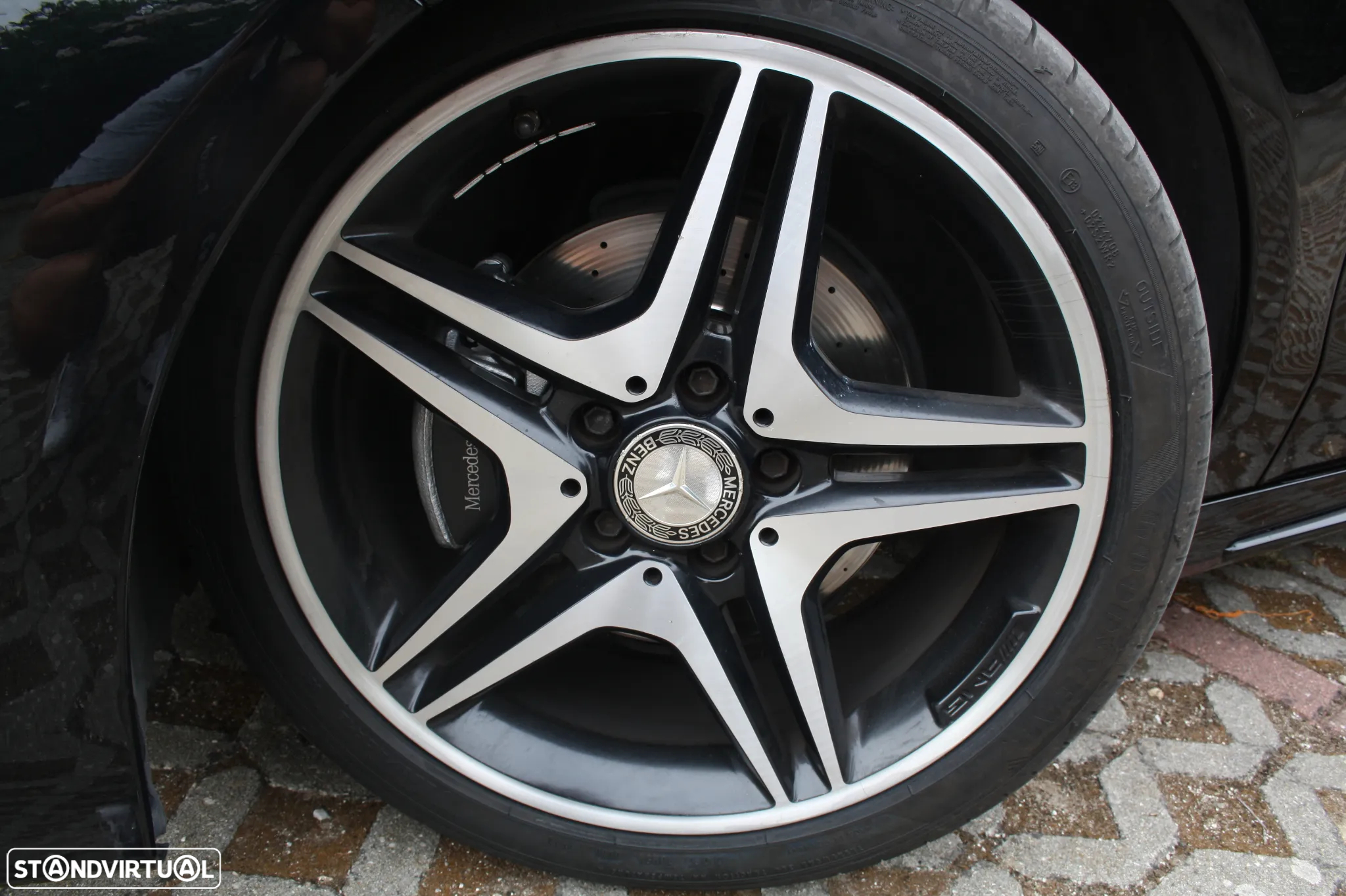 Mercedes-Benz CLA 180 d Shooting Brake AMG Line - 26