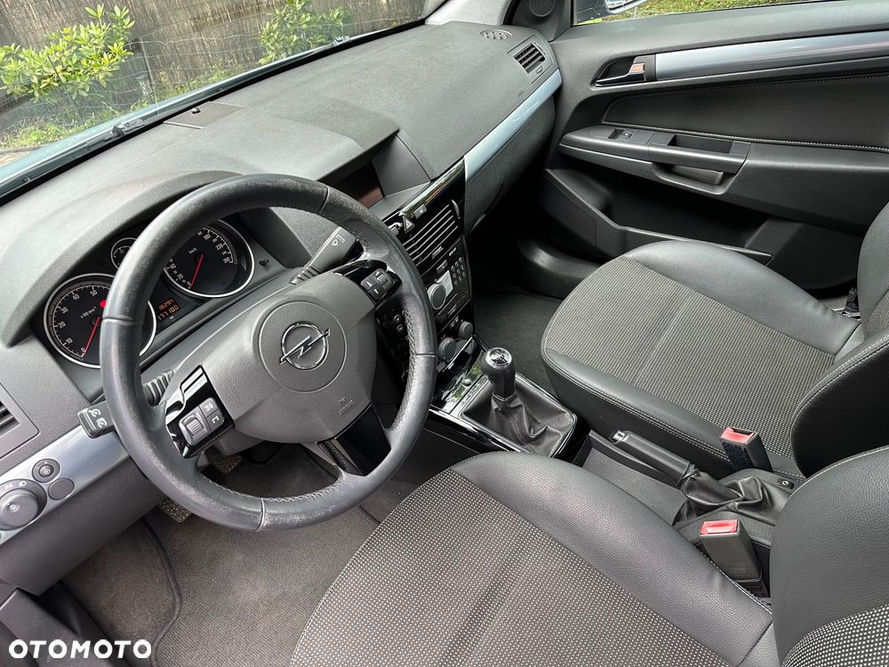 Opel Astra - 11