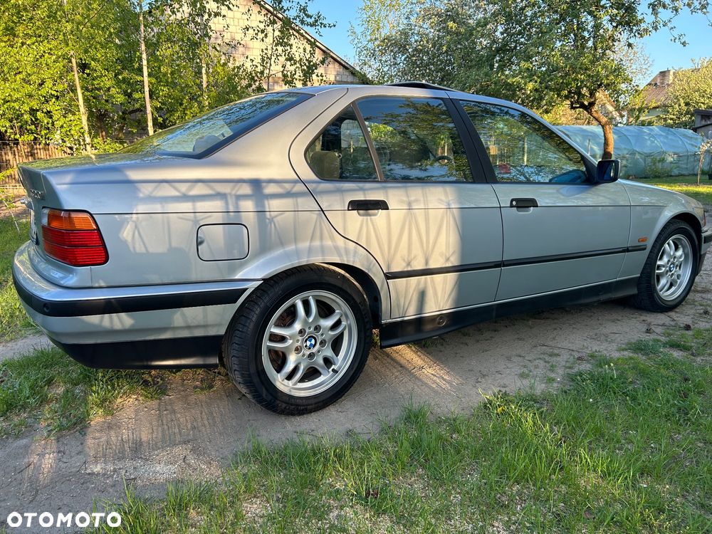 BMW Seria 3 - 3