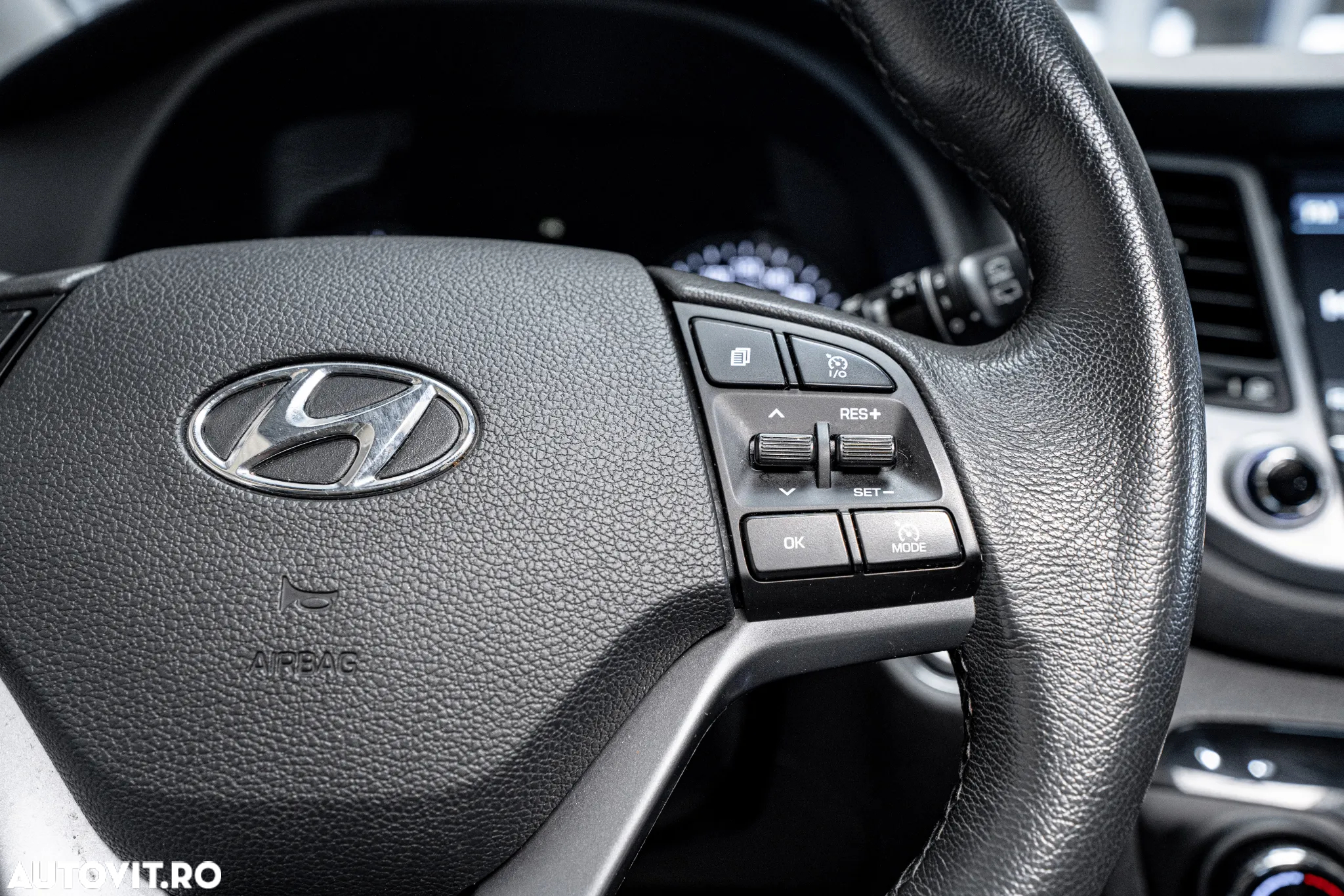Hyundai Tucson 2.0 CRDI 4WD 8AT Premium - 9