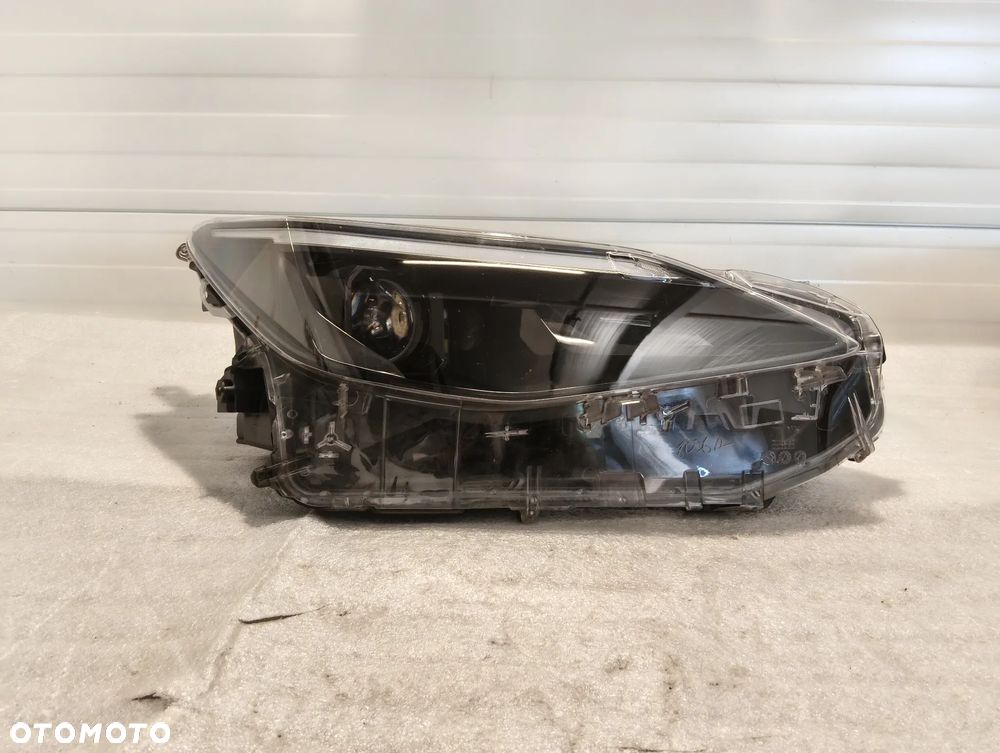 Toyota Yaris Cross FULL LED 1 SOCZEWKA PRZÓD STRONA PRAWA 0D-310 - 1