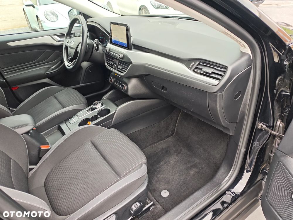 Ford Focus - 11