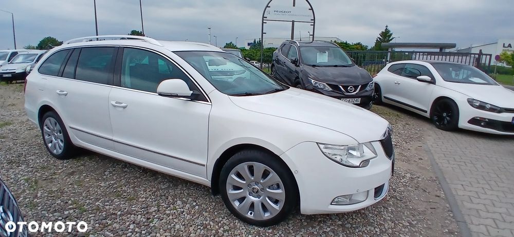 Skoda Superb 2.0 TDI 4x4 DSG Ambition - 2