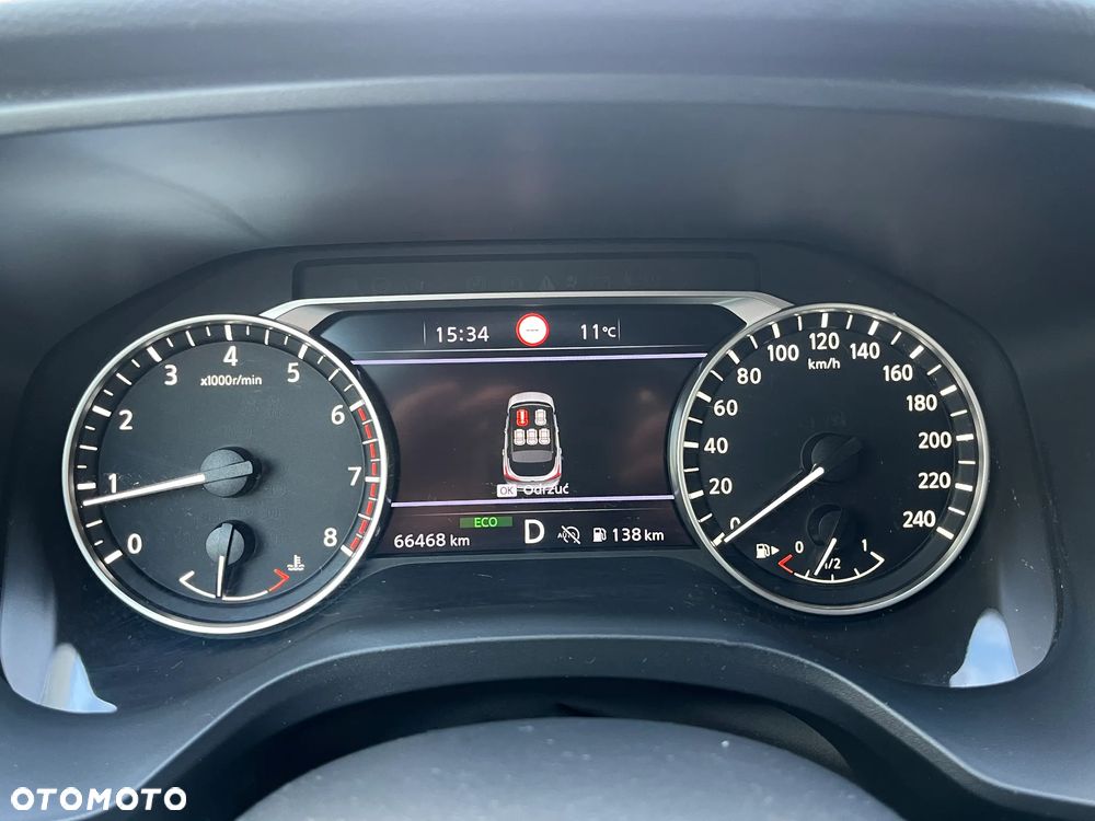 Nissan Qashqai 1.3 DIG-T N-Connecta DCT - 26
