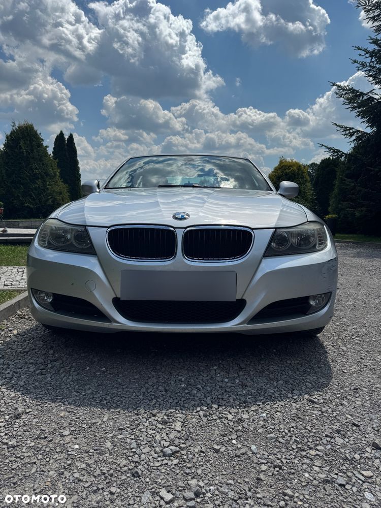 BMW Seria 3 318i - 1