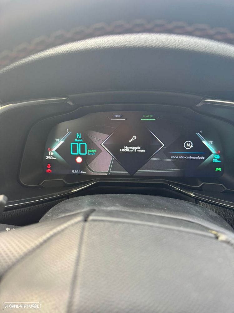 DS DS7 Crossback E-Tense Performance Line EAT8 - 7