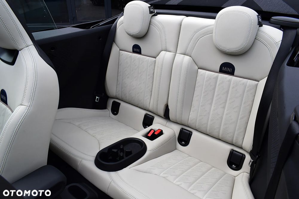 MINI Cooper S John Works Trim - 9