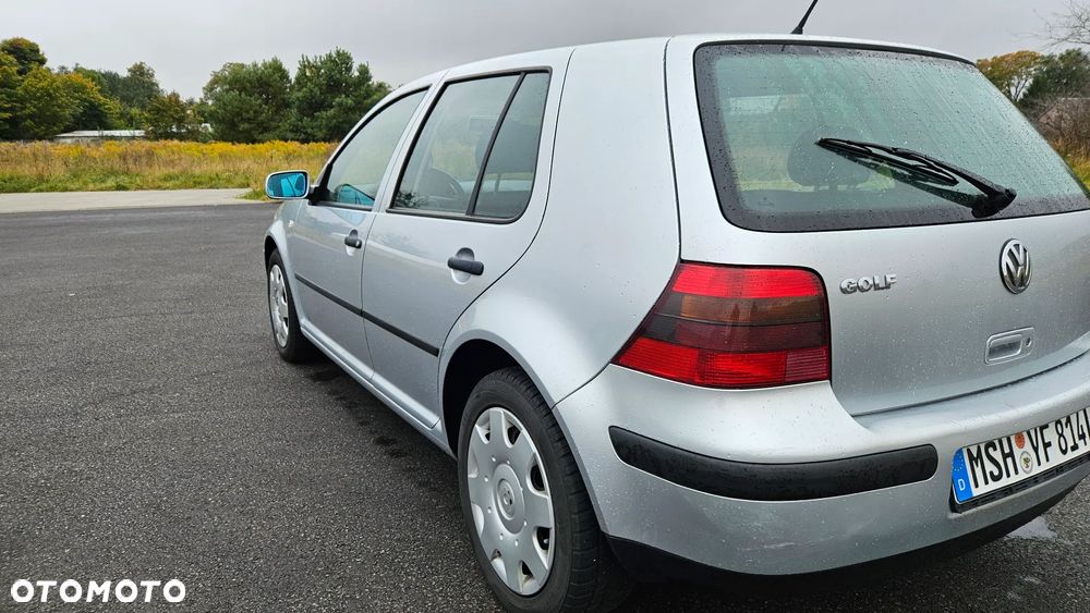 Volkswagen Golf 1.6 Edition - 23