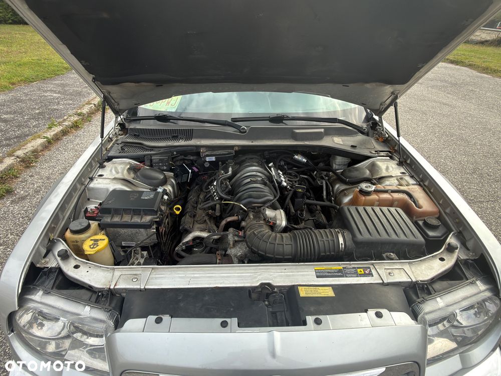 Chrysler 300C - 9