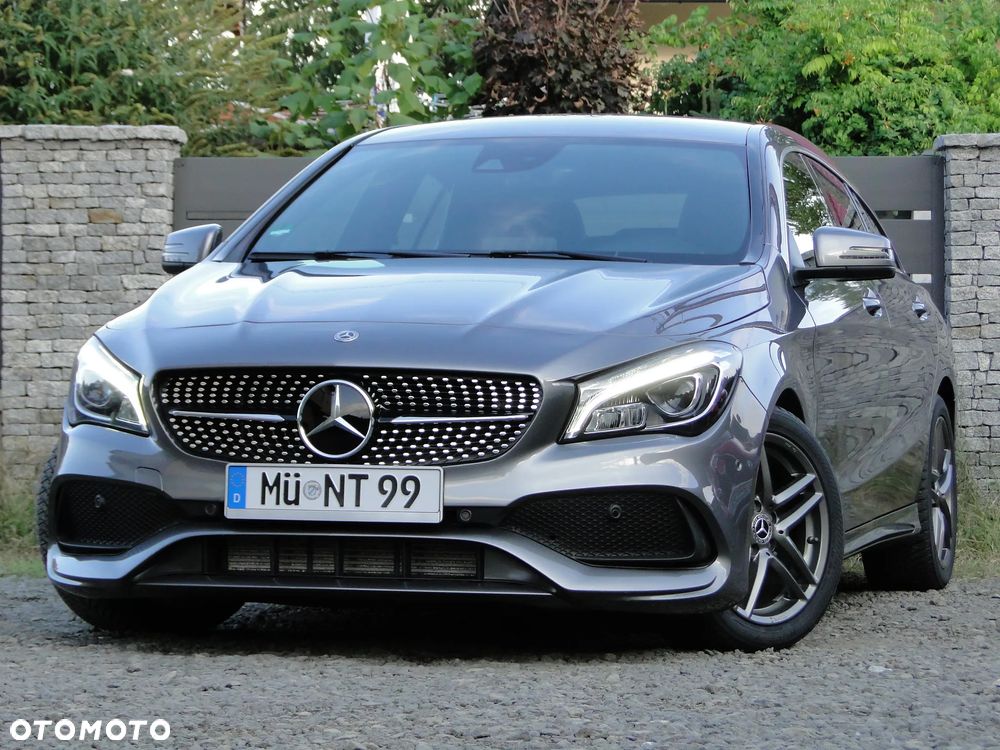Mercedes-Benz CLA 200 7G-DCT AMG Line - 1