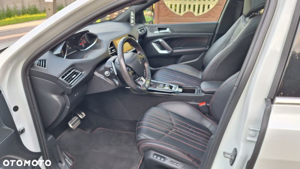 Peugeot 308 - 11