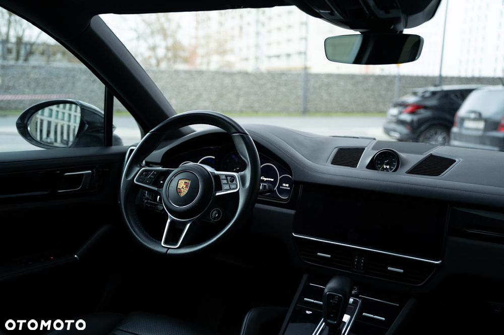 Porsche Cayenne E-Hybrid - 9