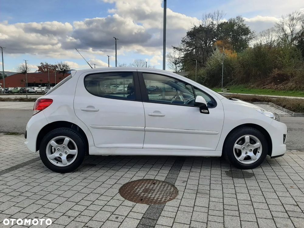 Peugeot 207 1.4 Presence - 10