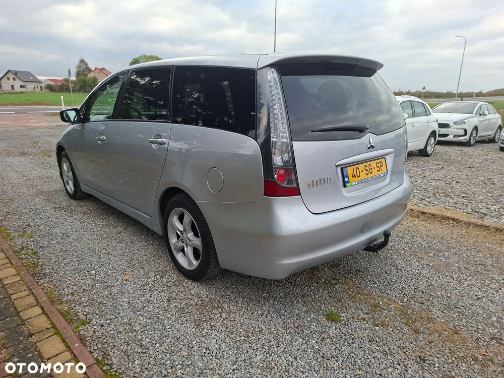 Mitsubishi Grandis 2.4 Intense - 4