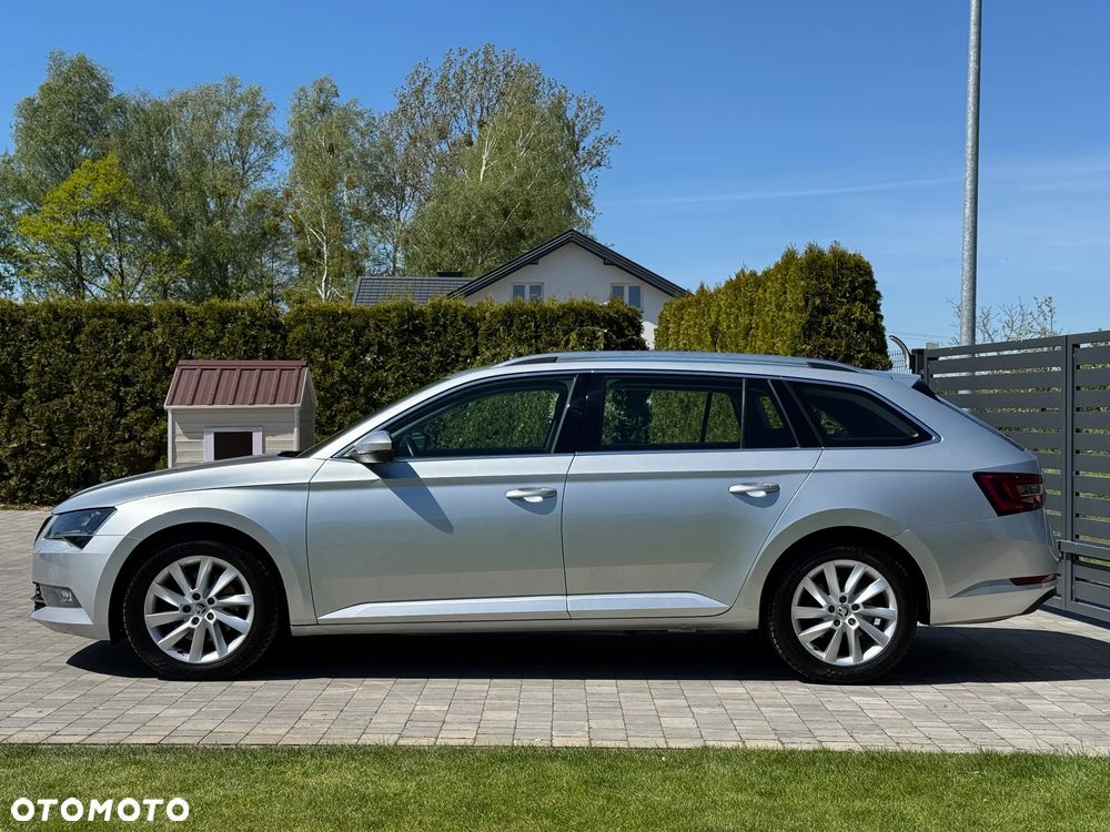 Skoda Superb 2.0 TDI Style - 16