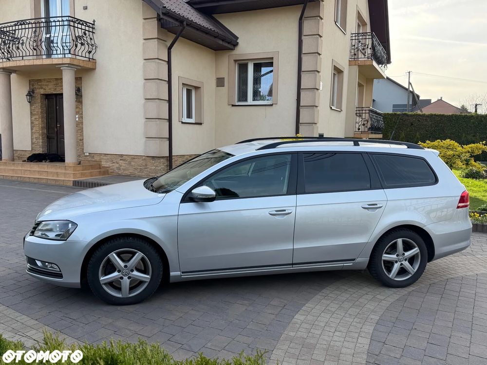 Volkswagen Passat 2.0 Blue TDI SCR Trendline - 11