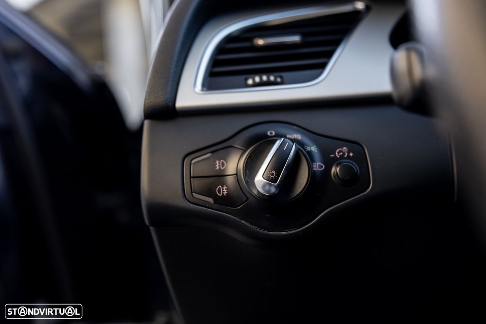 Audi A4 Avant 2.0 TDI - 31