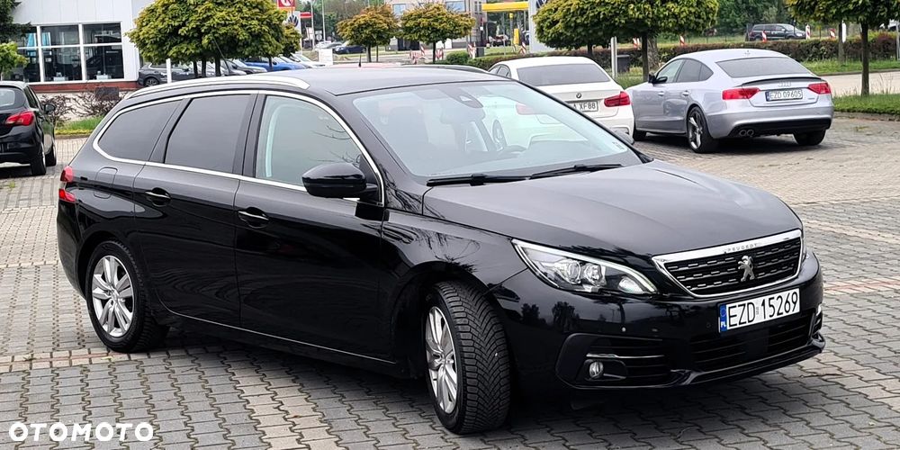 Peugeot 308 BlueHDi 130 Stop & Start Allure Business-Paket - 16