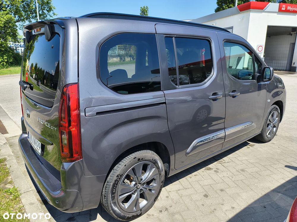 Toyota Proace City Verso 1.5 D-4D Family - 4