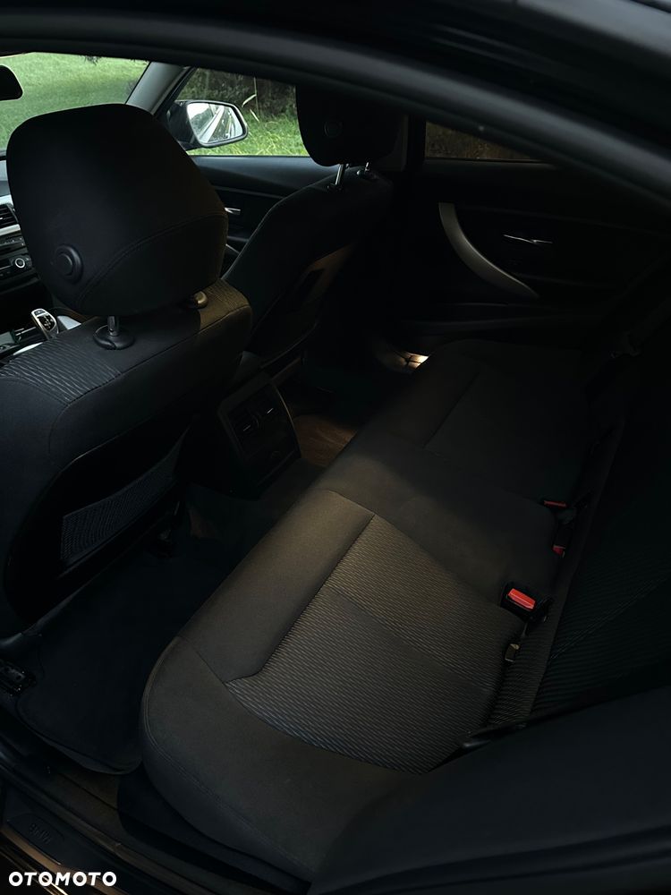 BMW Seria 3 320d xDrive Luxury Line - 8