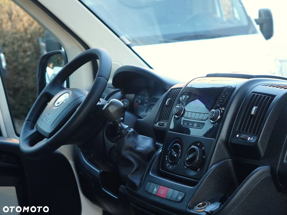 Fiat Ducato 7-osobowy DOKA skrzynia ładunkowa brygadówka - 9