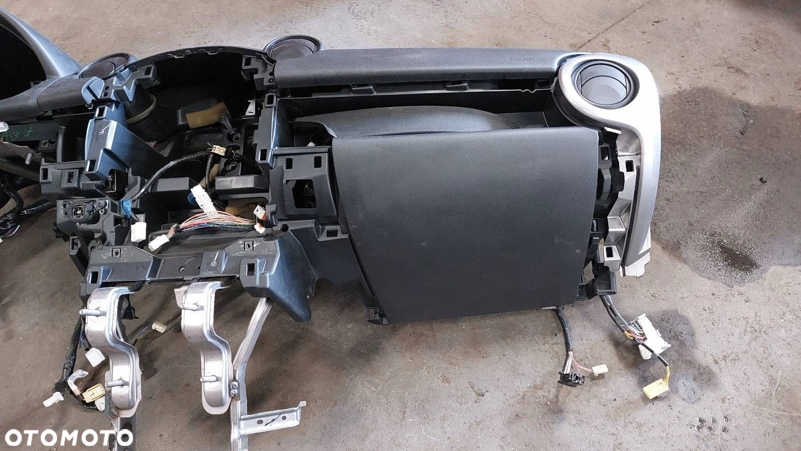 KOKPIT DESKA ROZDZIELCZA MAZDA 2 DE II EUROPA 07-10r - 7