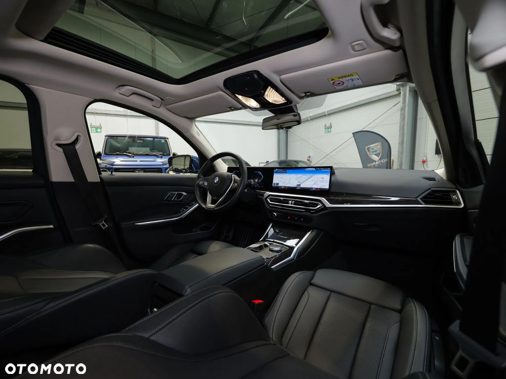 BMW Seria 3 320d xDrive mHEV - 22