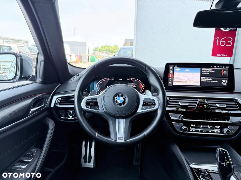 BMW Seria 5 530i xDrive M Sport sport - 36