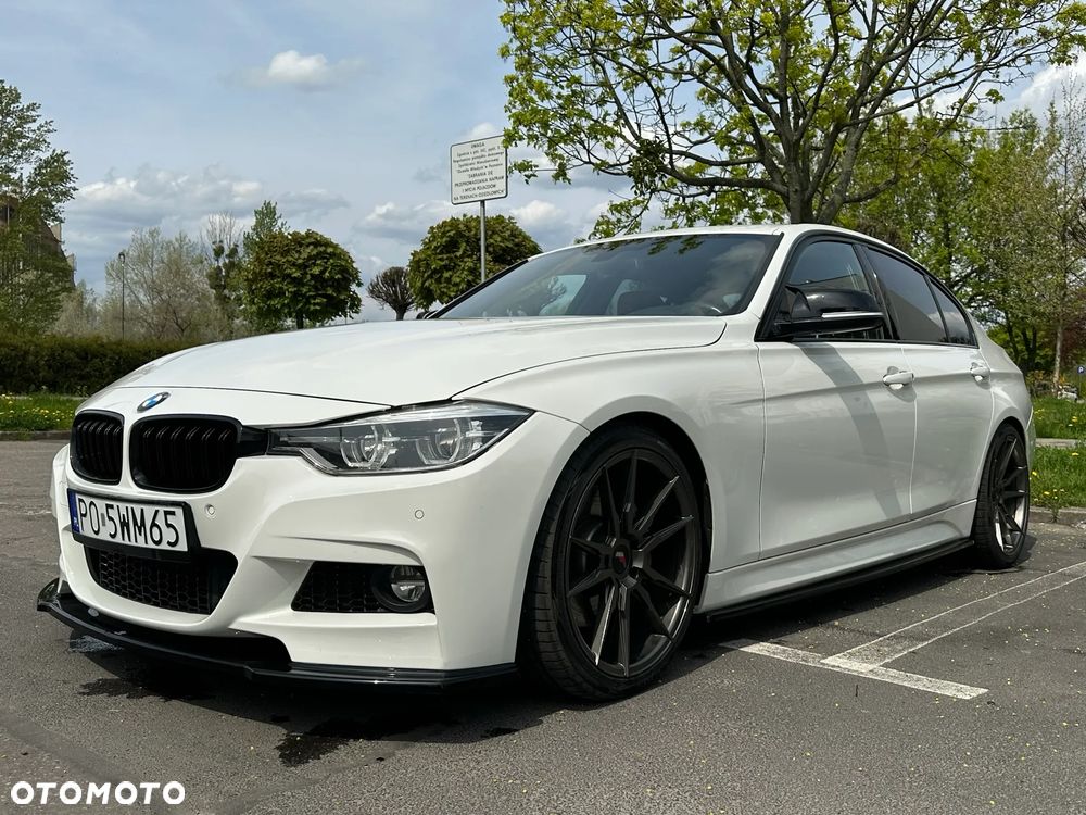 BMW Seria 3 330i xDrive Edition M Sport Shadow - 8