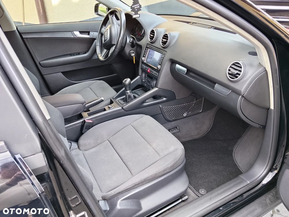 Audi A3 Sportback 1.9 TDI Ambiente - 11