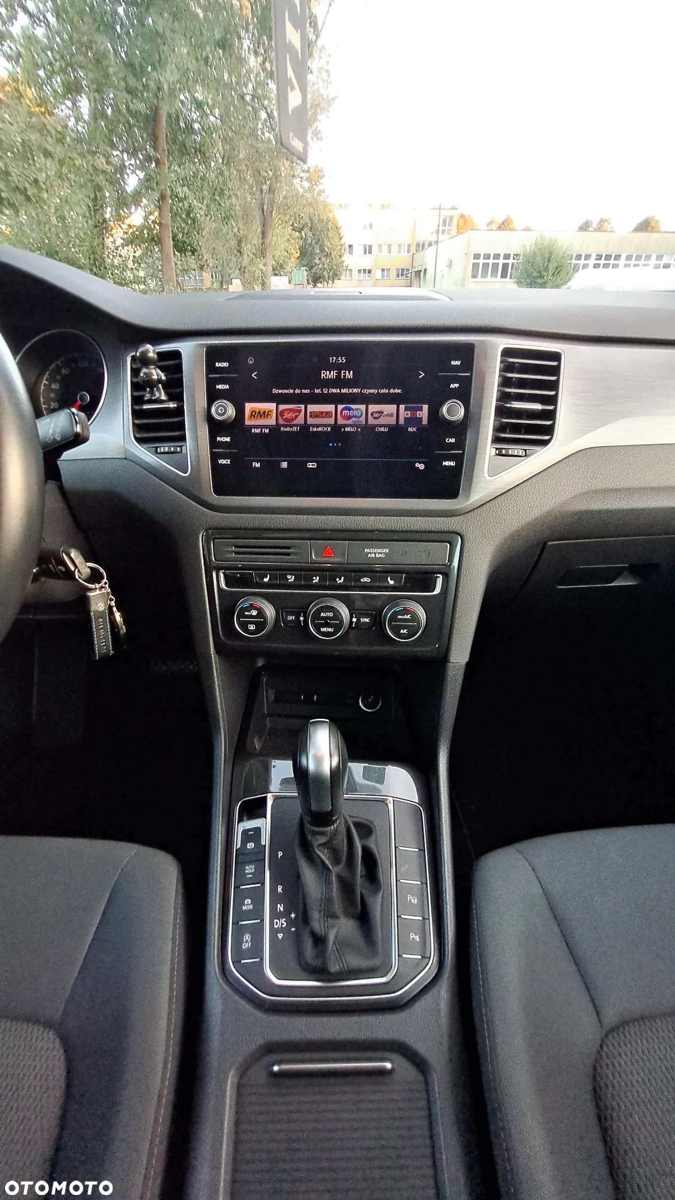 Volkswagen Golf Sportsvan 1.5 TSI ACT DSG Comfortline - 23