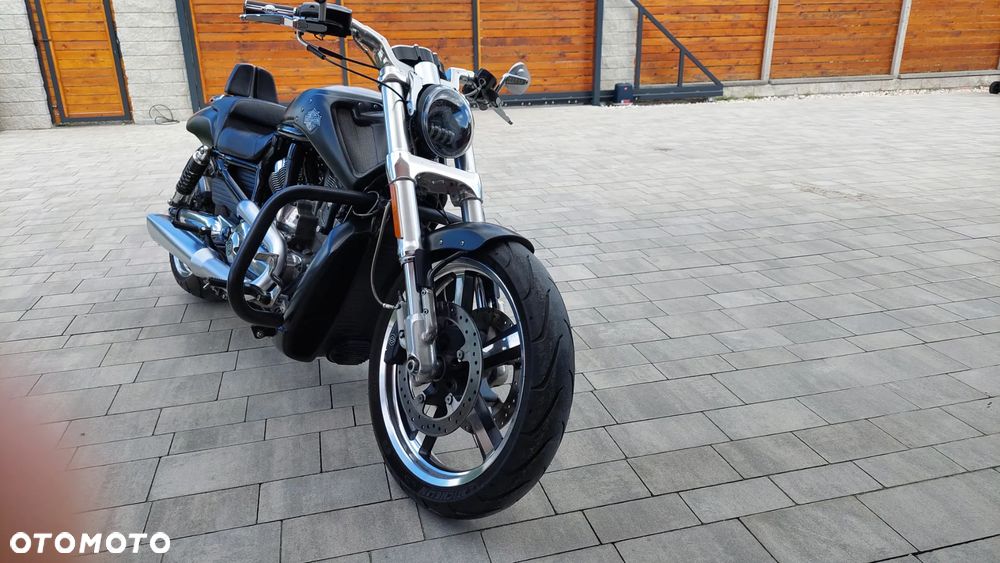 Harley-Davidson V-Rod Muscle - 17