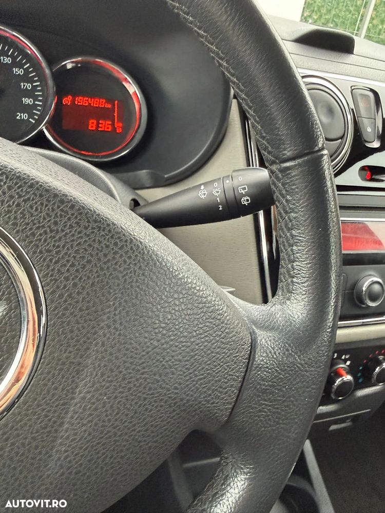 Dacia Lodgy dCi 90 Laureate - 11